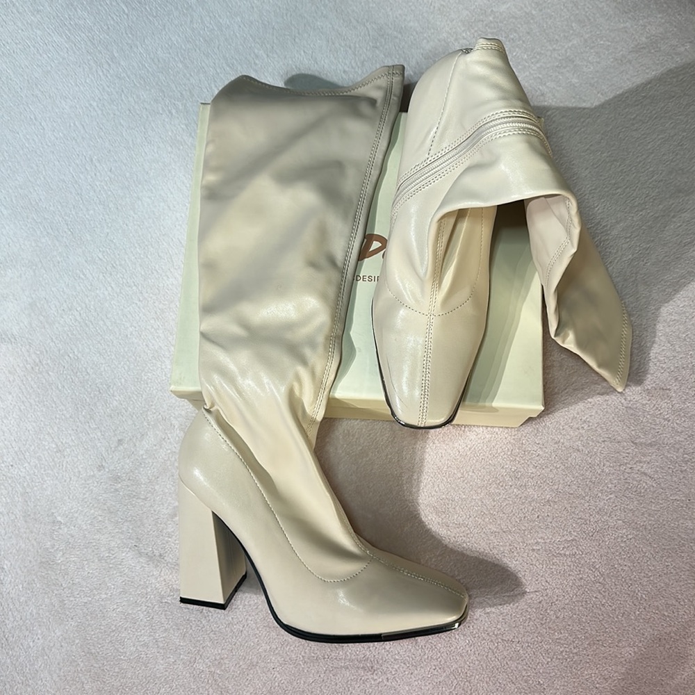 Caryn Cream Tone Off-White Knee High Heeled GoGo Boots